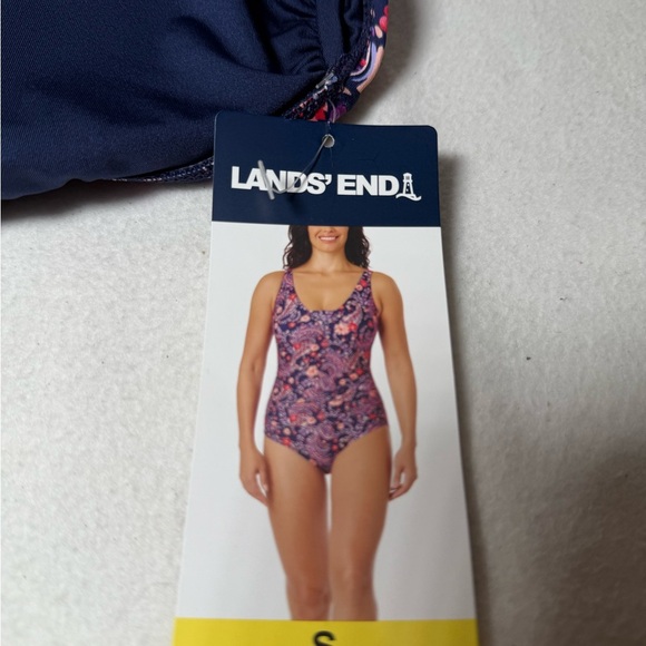 Lands' End One Piece Swimsuit. Size Small - Picture 5 of 8
